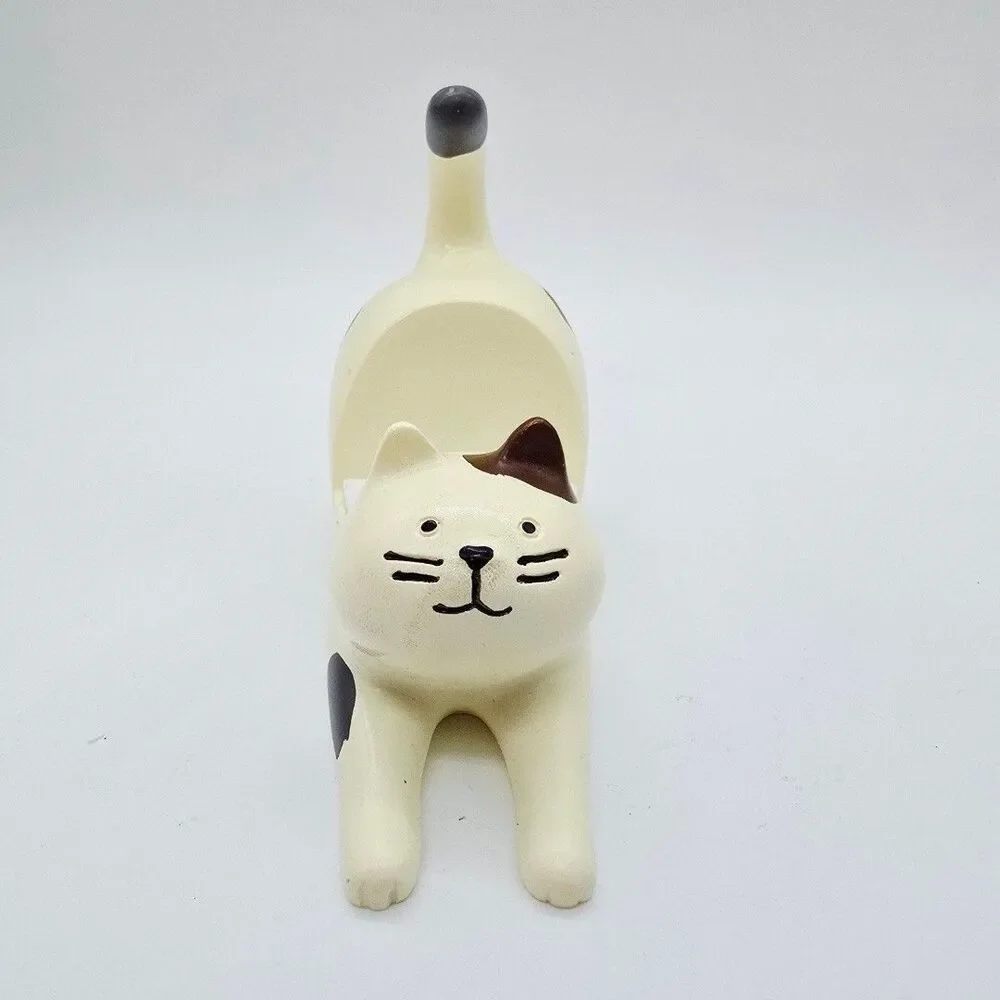 N/A stretching cat